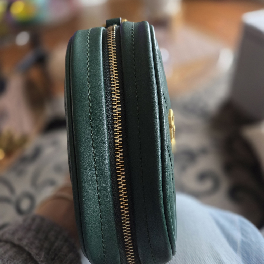 Tory Burch Green Quilted Crossbody Bag - Picture 4 of 9